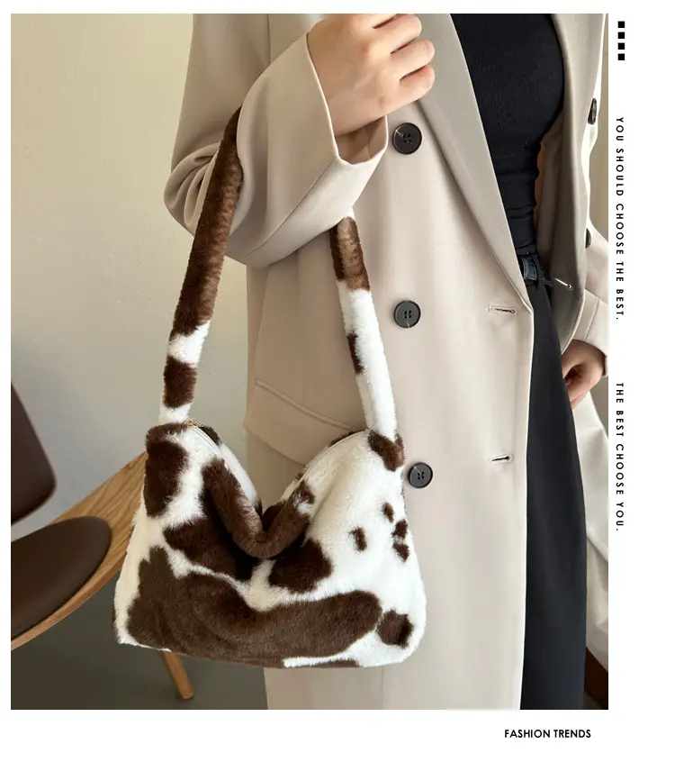 Black Plush Shoulder Bag for Women 2023 — feature 1