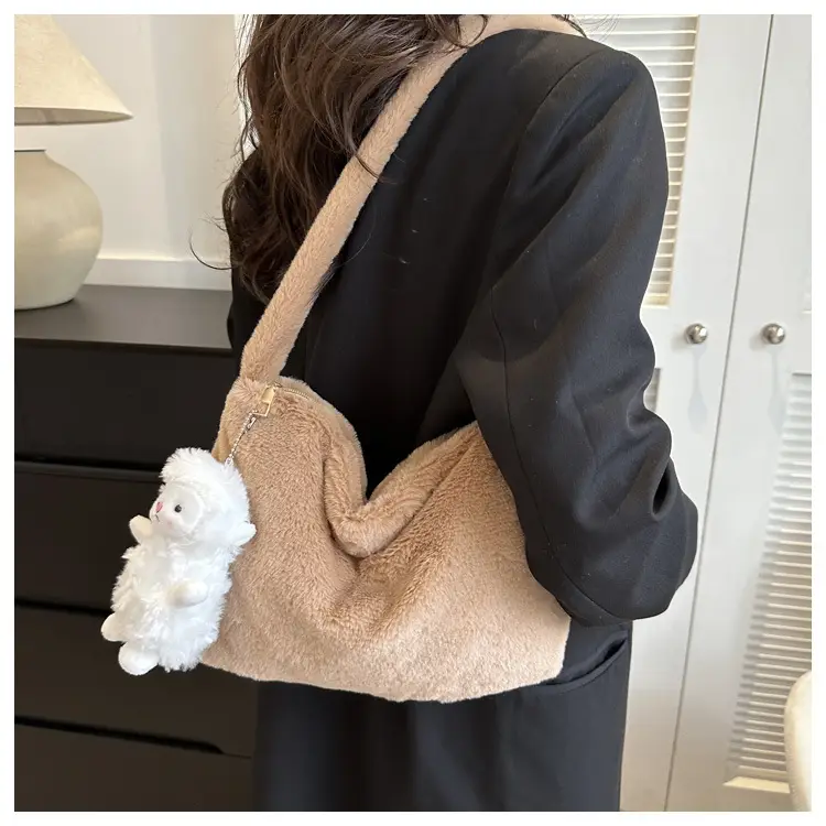 Black Plush Shoulder Bag for Women 2023 — feature 41