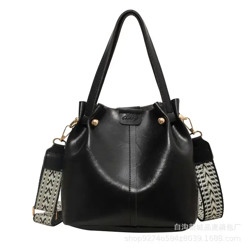 Women's Brown Leather Shoulder Bag 2023 New Trendy - Image 9