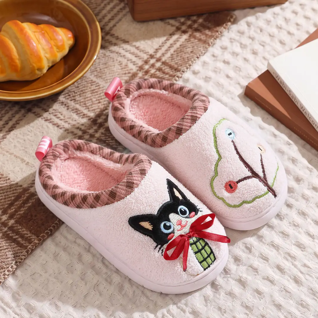 Cross-Border Wholesale Cute Children's Slippers with Thickened Heel, Warm Indoor Baby Cotton Slippers, Non-Slip Autumn and Winter Slippers for Girls