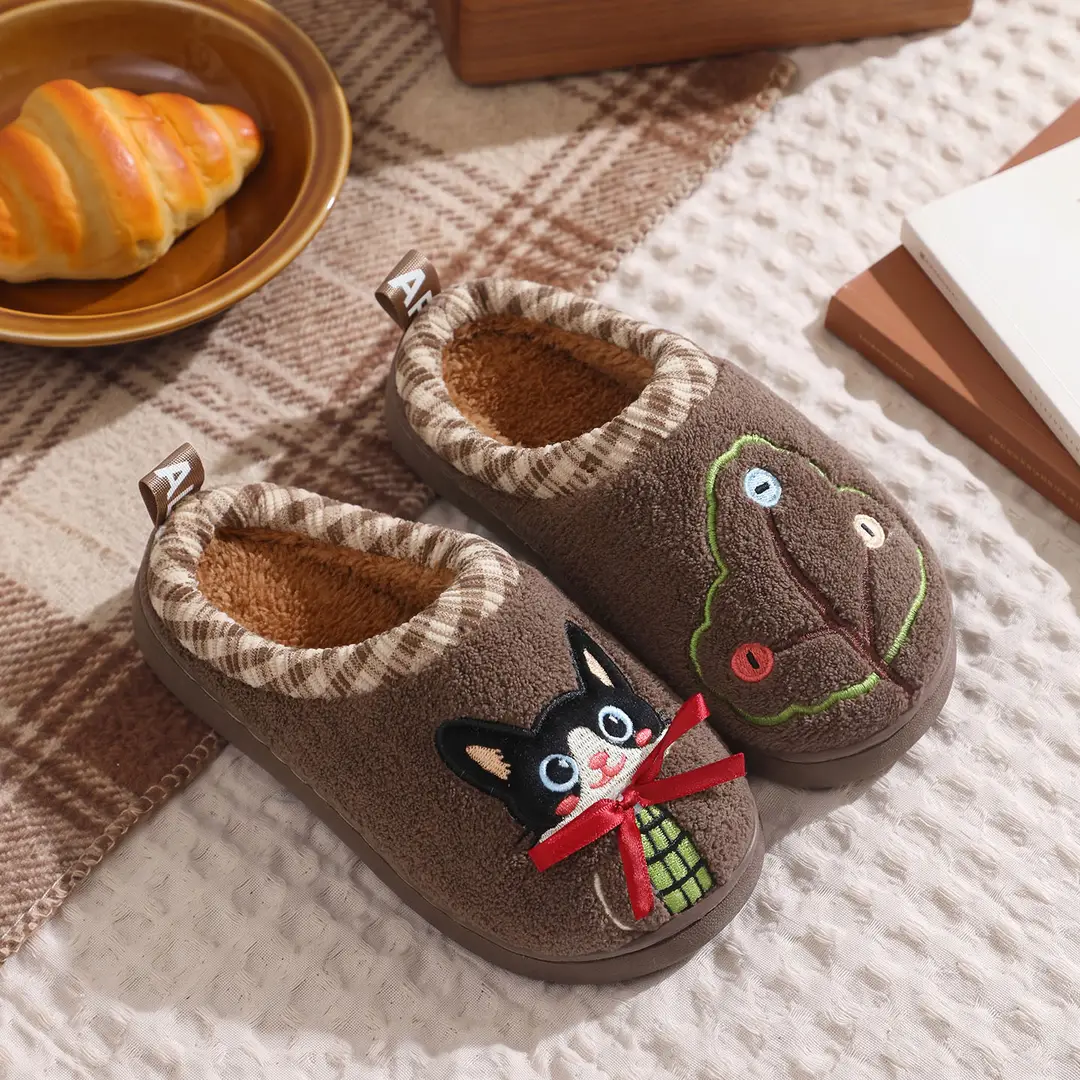 Cross-Border Wholesale Cute Children's Slippers with Thickened Heel, Warm Indoor Baby Cotton Slippers, Non-Slip Autumn and Winter Slippers for Girls