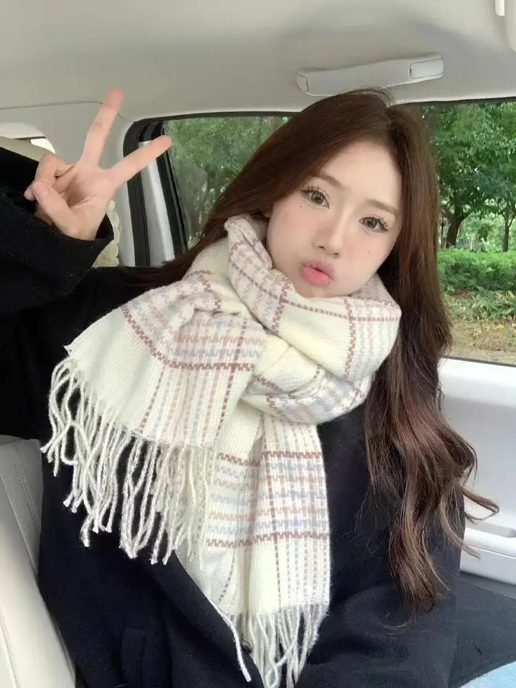 2025 White Plaid Korean Style Scarf Warm Neck Warmer — feature 4