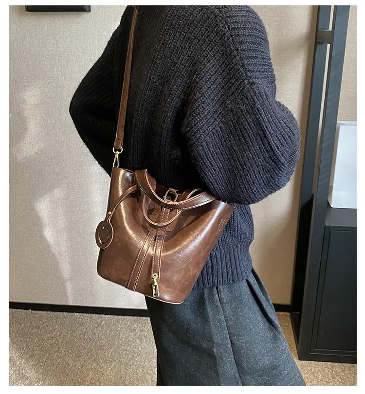 Black Leather Shoulder Crossbody Bag for Women 2026 — feature 10