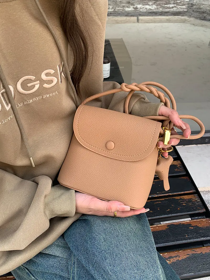Women Retro Phone Bag Tan Shoulder Crossbody 2026 - Image 4