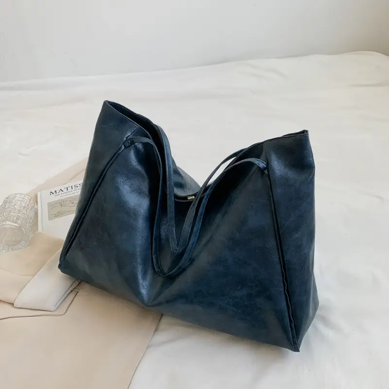 Solid color bag for women 2023 autumn new European and American Retro Fashion Tote Bag glossy large capacity commuter shoulder bag - Image 2