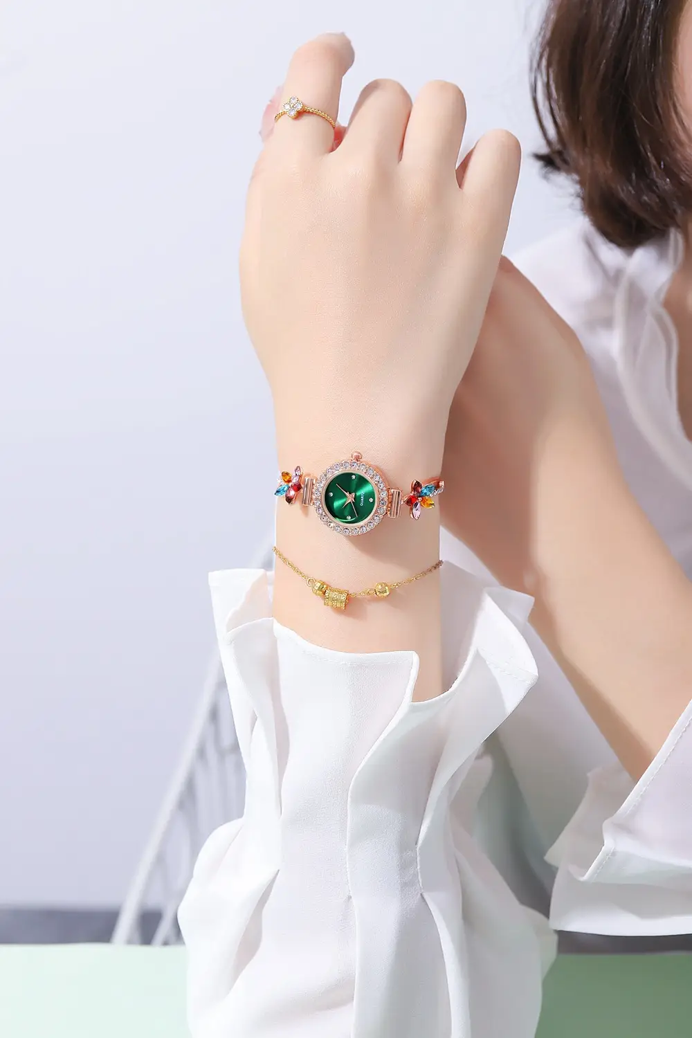 Women's Cross-Border Diamond Petal Bracelet Watch Set — feature 5