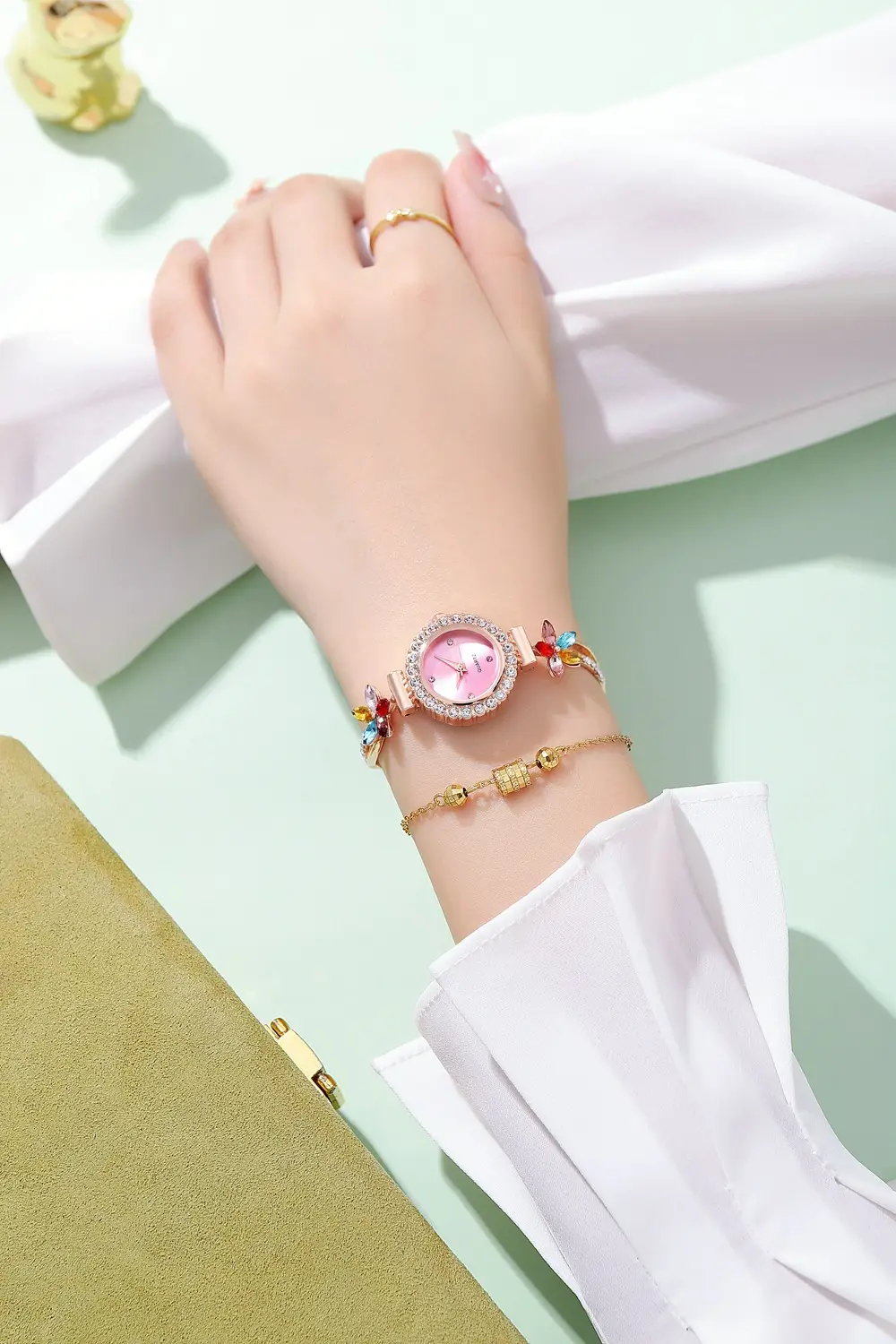 Women's Cross-Border Diamond Petal Bracelet Watch Set — feature 7