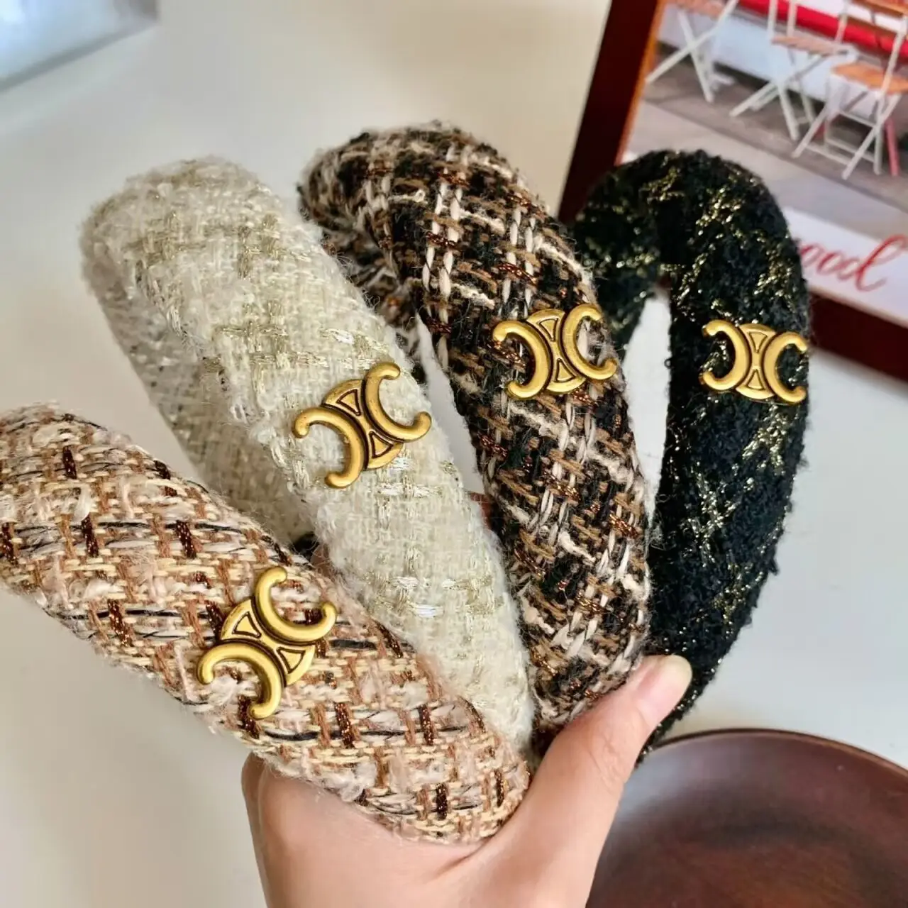 French Retro Wool Knitted Letter Headband 2023 — feature 12