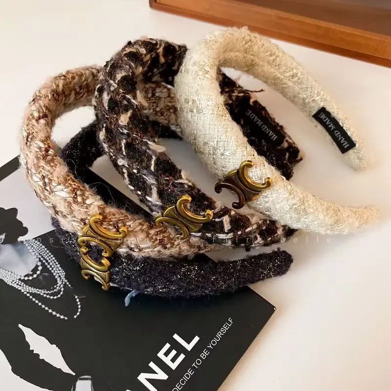 French Retro Wool Knitted Letter Headband 2023 — feature 8