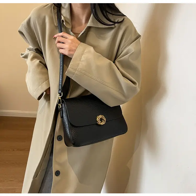 Women's Brown Leather Crossbody Bag with Chain Strap — feature 17