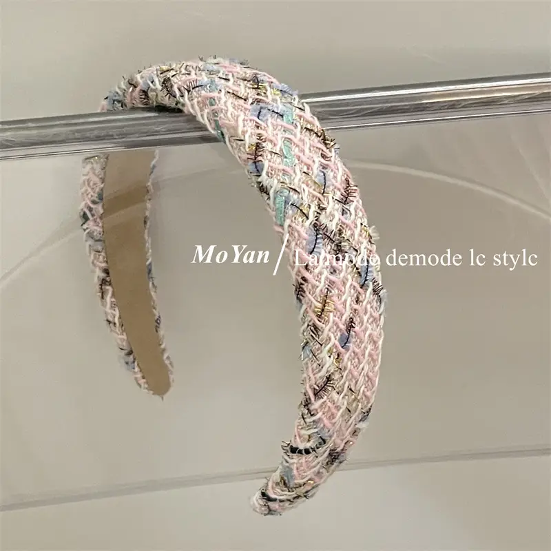 Women's Wool Textured Headband for Winter Outings - Image 3