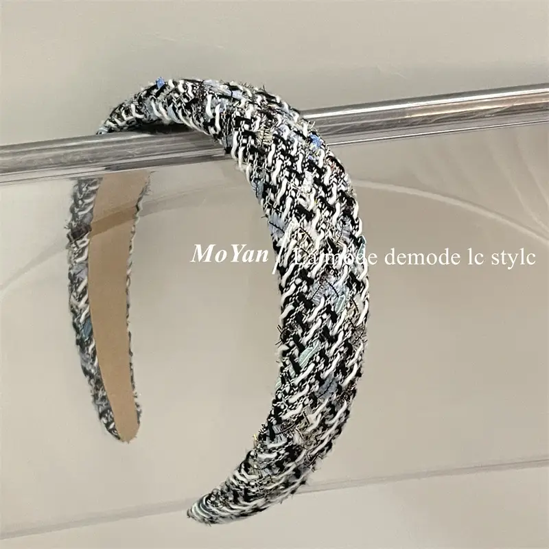 Women's Wool Textured Headband for Winter Outings - Image 4