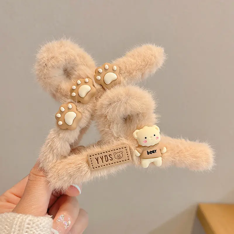 Plush Bear Shark Hairpin with Cute Bear Design — feature 11