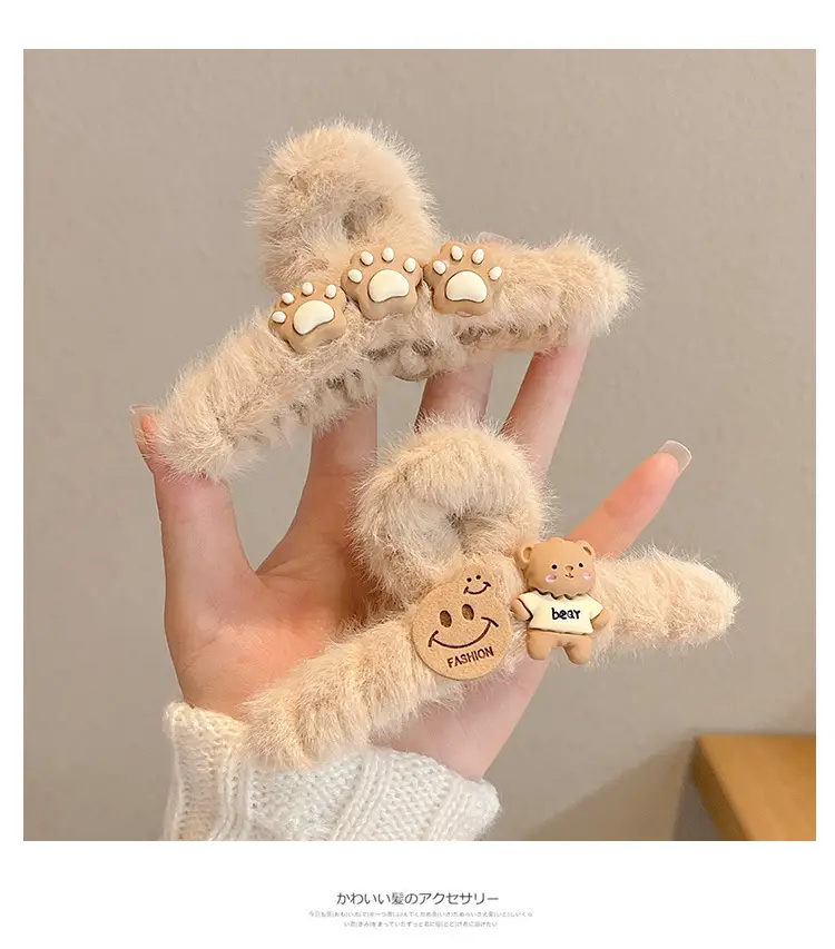 Plush Bear Shark Hairpin with Cute Bear Design — feature 8