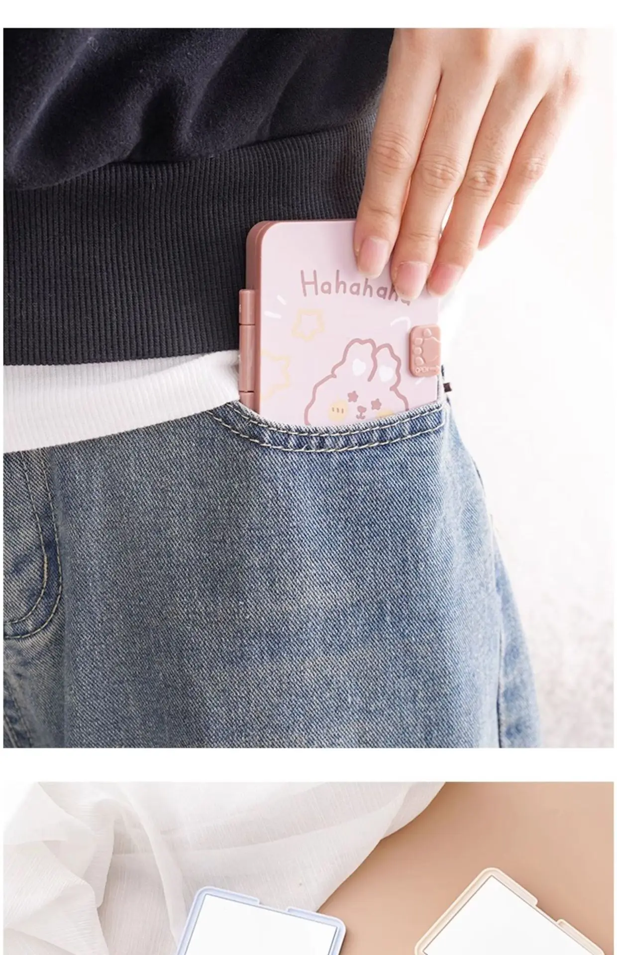 Creative Carry-On Mini Mirror Comb for Outdoor Use — feature 13