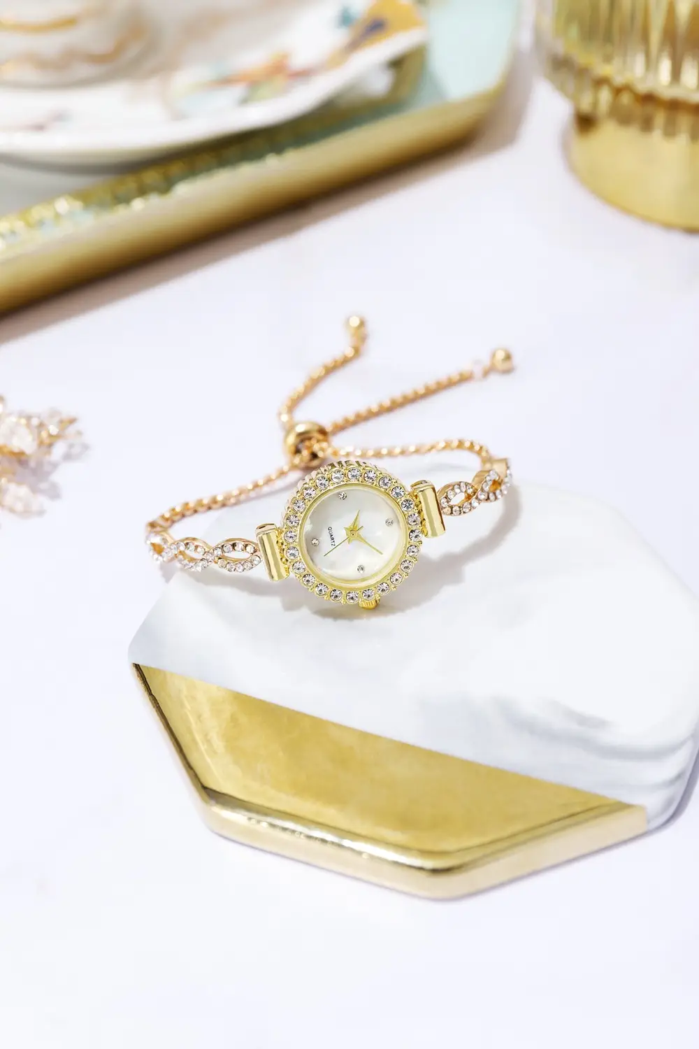 Women's Crystal Bracelet Watch Live Broadcast Elegant Silver — feature 2