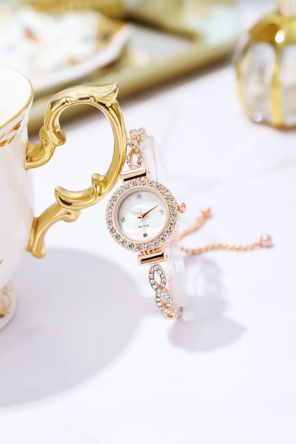 Women's Crystal Bracelet Watch Live Broadcast Elegant Silver — feature 3