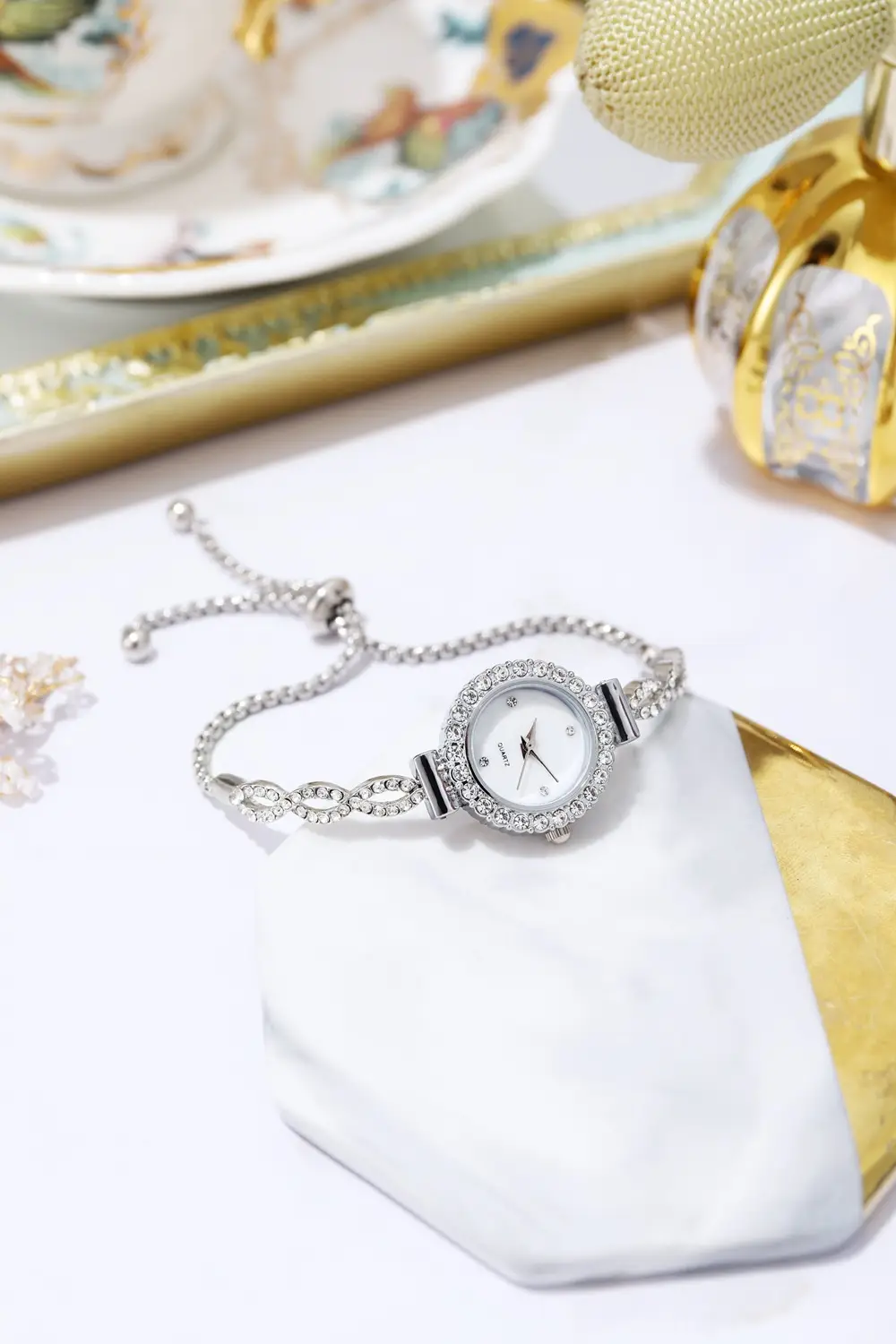 Women's Crystal Bracelet Watch Live Broadcast Elegant Silver — feature 4