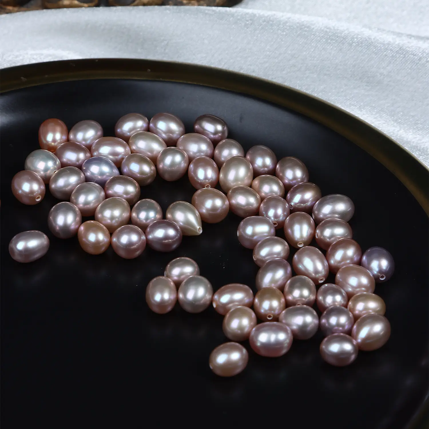 7mm Natural Freshwater Pearl Half Hole Beads - Image 4