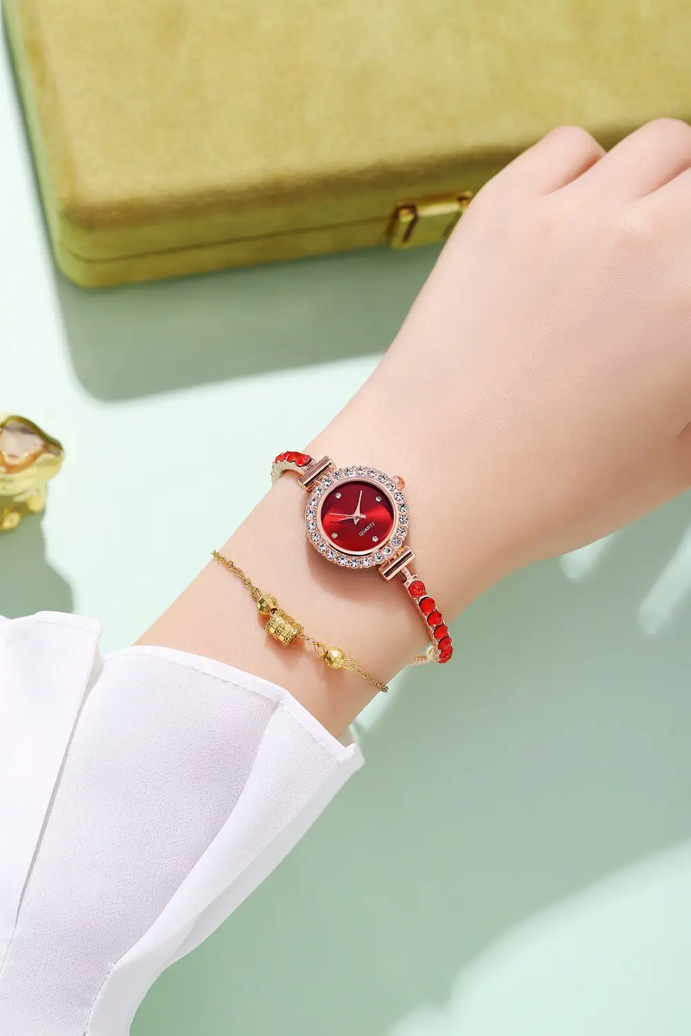 Pink Gemstone Women's Bracelet Watch Set — feature 6
