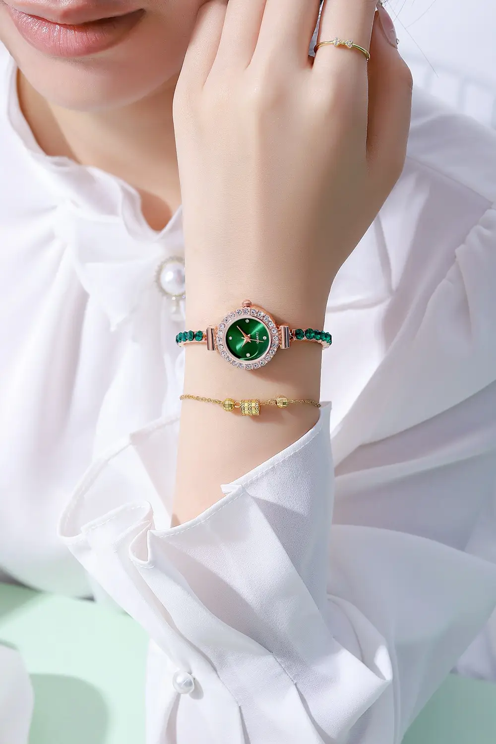 Pink Gemstone Women's Bracelet Watch Set — feature 7