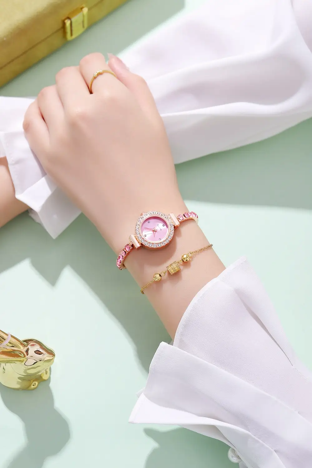 Pink Gemstone Women's Bracelet Watch Set — feature 9