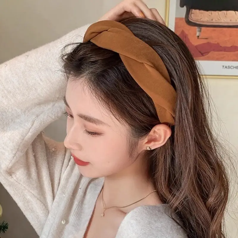 French Elegant Twist Headband for Women - Image 8