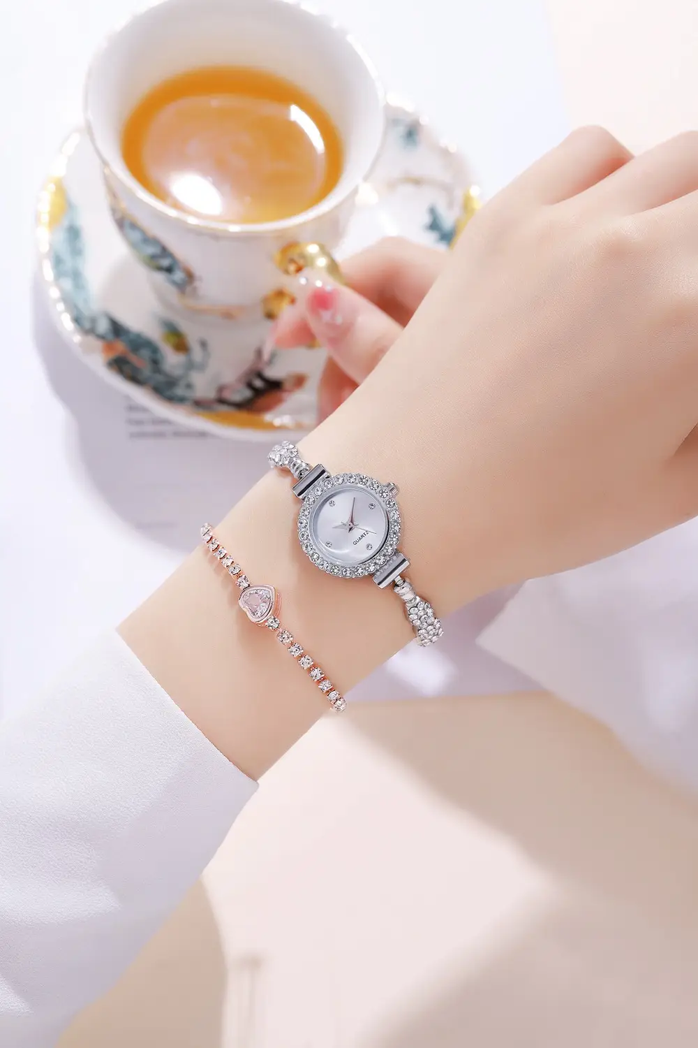 Gold Diamond Bracelet Watch for Women Red Dial — feature 6