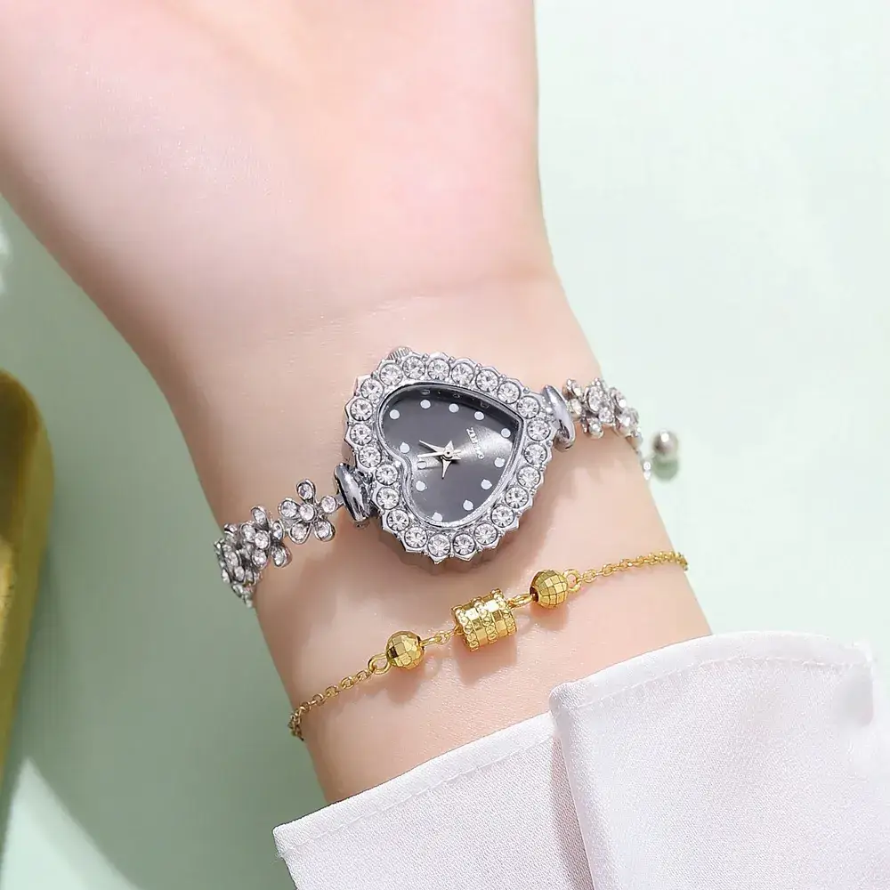 Peach Heart Quartz Bracelet Watch for Women