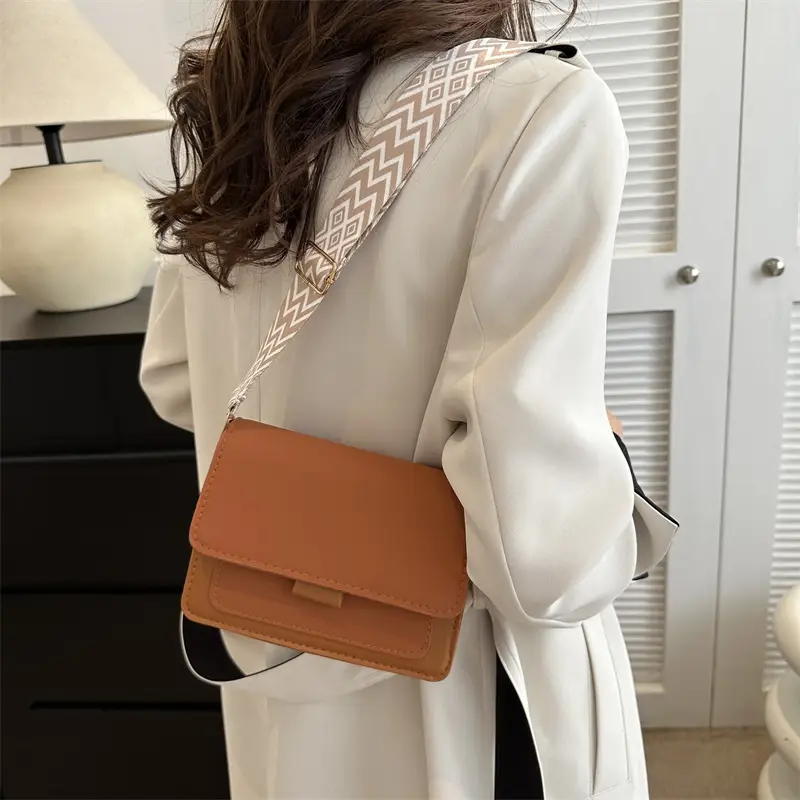 Black K-Style Women's Shoulder Bag 2023 - Image 7