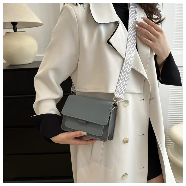 Black K-Style Women's Shoulder Bag 2023 — feature 11