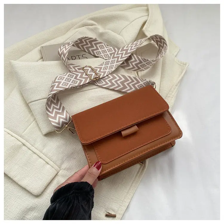 Black K-Style Women's Shoulder Bag 2023 — feature 19