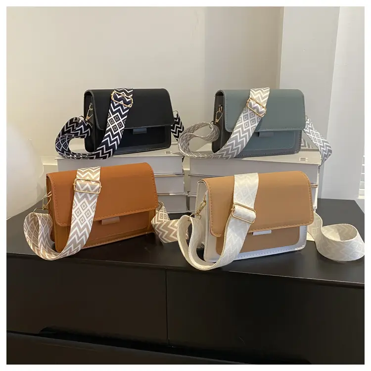 Women Retro Wide Strap Messenger Bag Black 2023 — feature 20