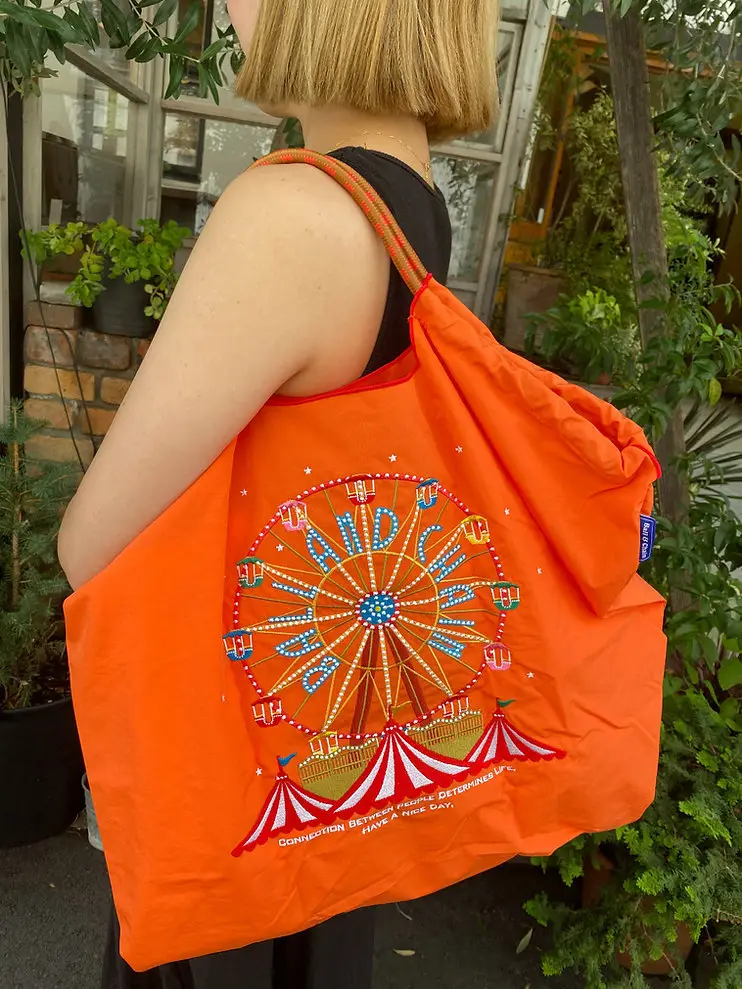 Orange ferris wheel