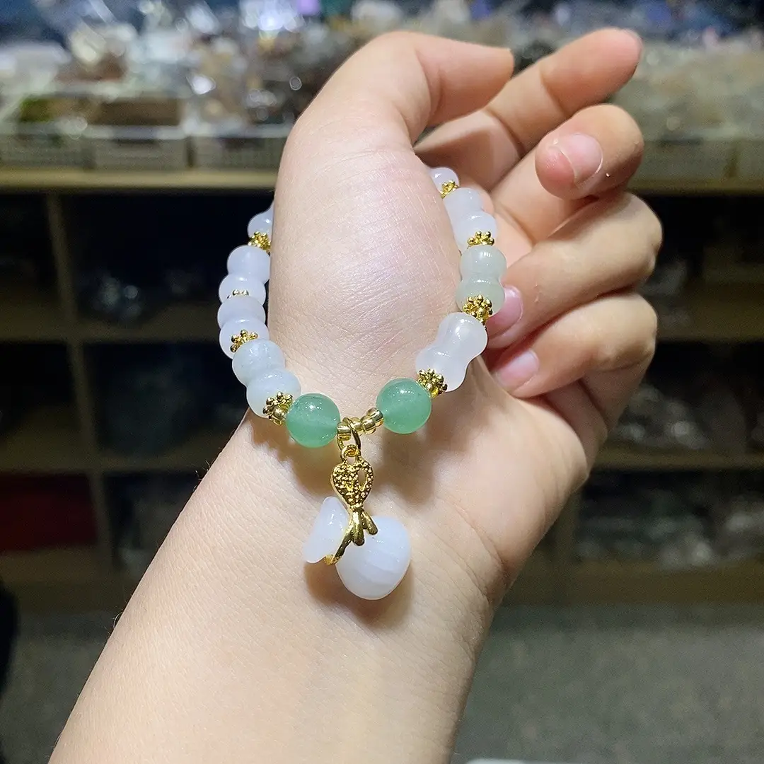 Tian San Green Bamboo Handstring Bracelet with Pearl Drop - Image 2
