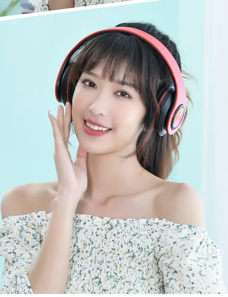 Cross-Body Bluetooth Headset with Red Design — feature 2
