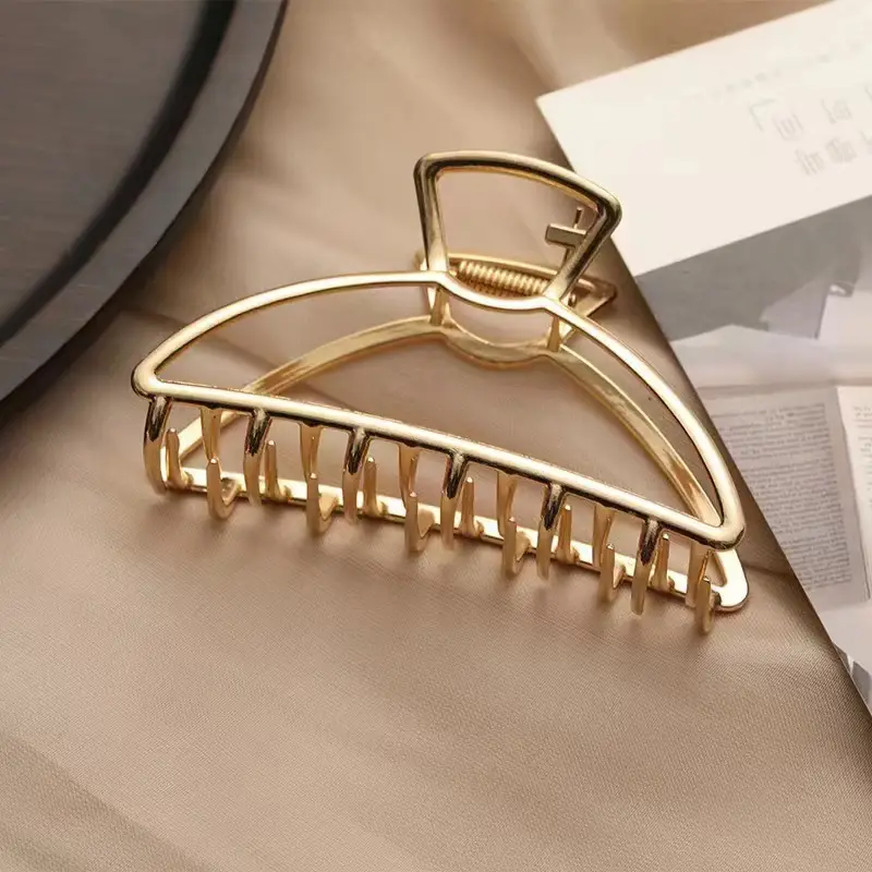Elegant Korean Fabric Hairpin with Pearl Drop - Image 3