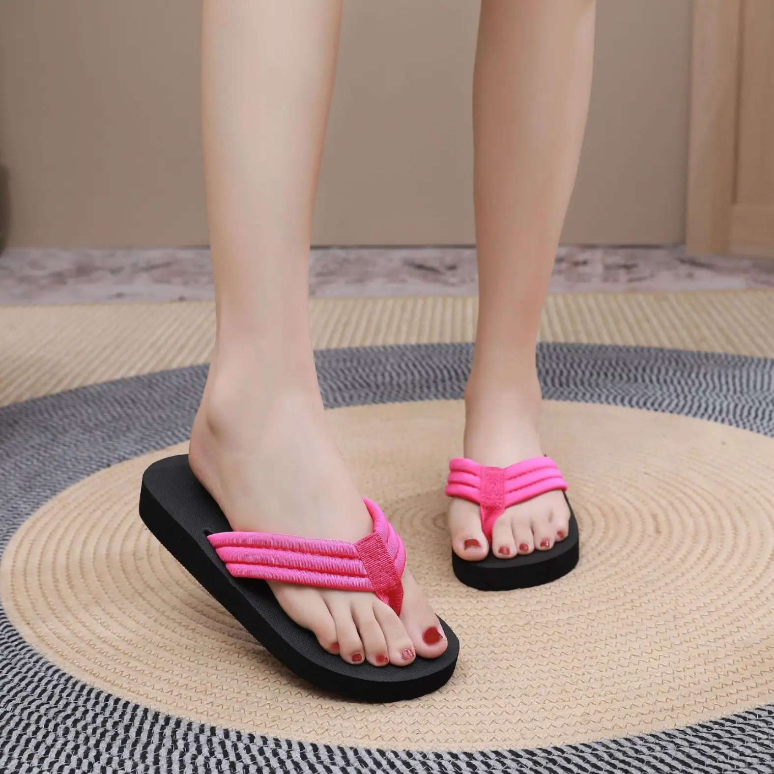 Women's Black Straw Flip Flops Summer Slippers