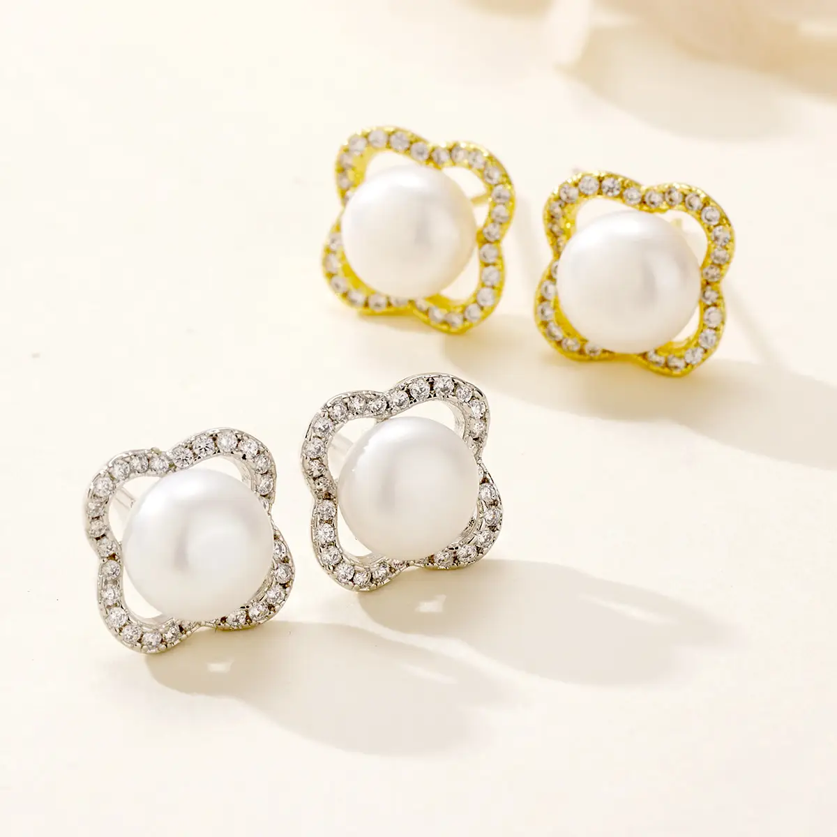 Classic Four-Leaf Clover Pearl Earrings with Full Diamonds - Image 6