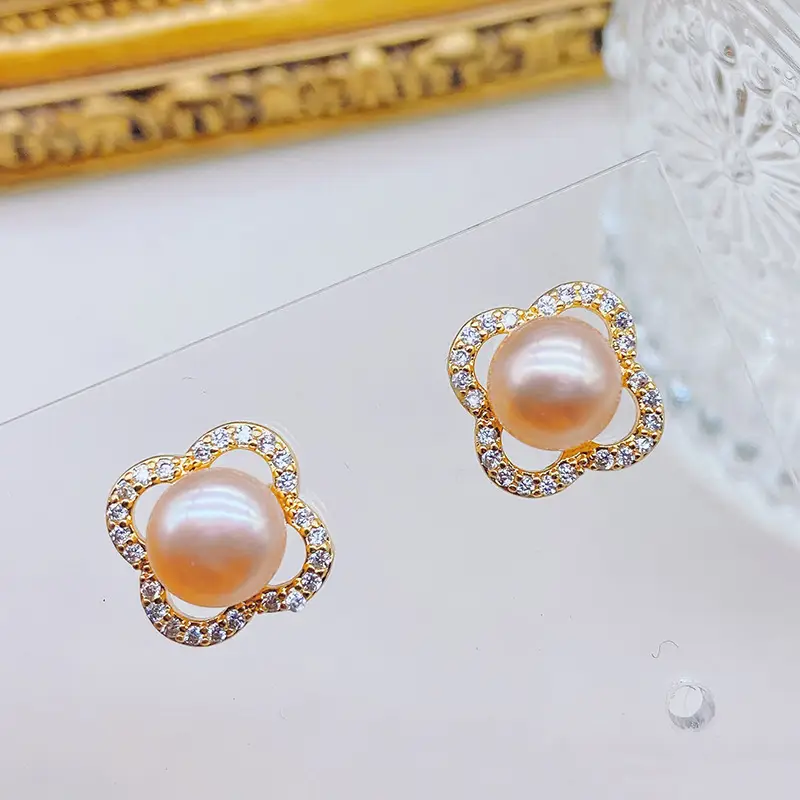 Classic Four-Leaf Clover Pearl Earrings with Full Diamonds - Image 2