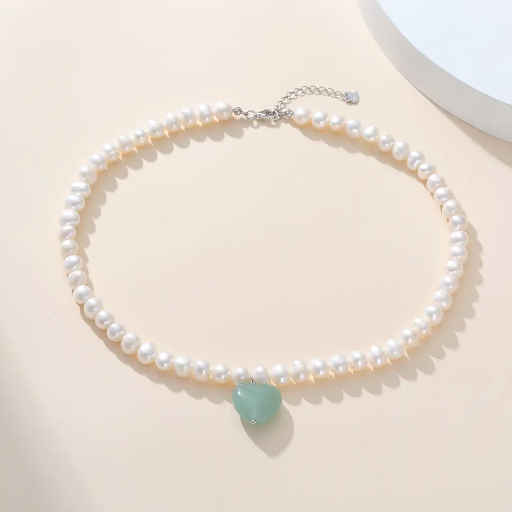 Natural Freshwater Pearl Necklace with Emerald Clavicle & Earrings - Image 4