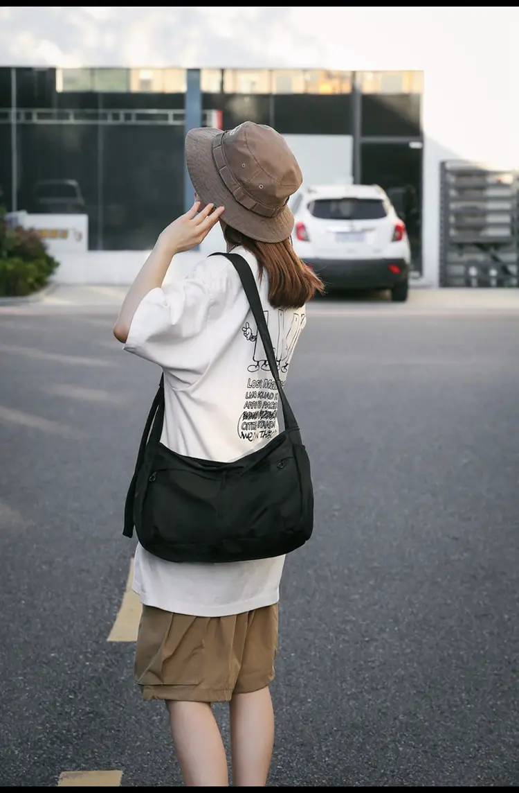 Waterproof Nylon Messenger Bag Orange Large Capacity — feature 14
