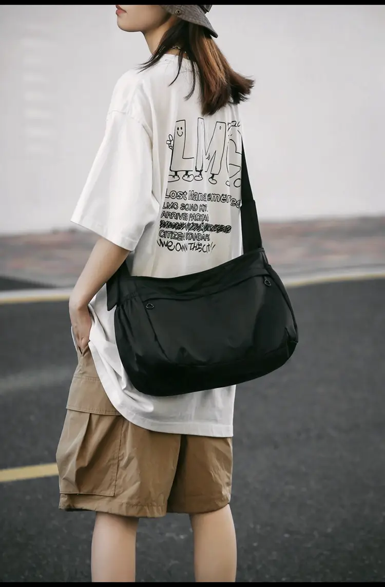 Waterproof Nylon Messenger Bag Orange Large Capacity — feature 18