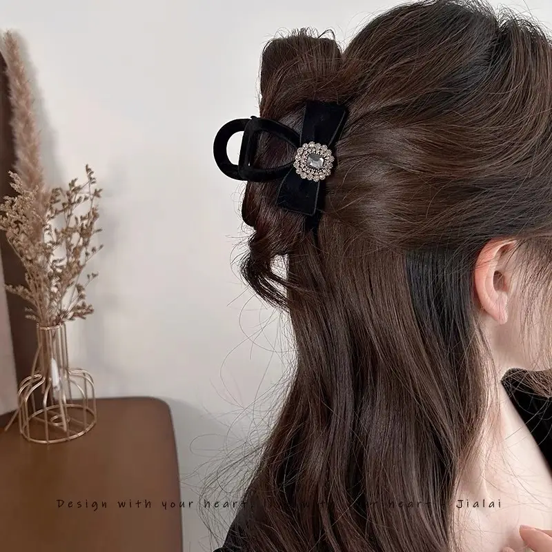 Black Sparkly Bow Hairpin for Women — feature 7