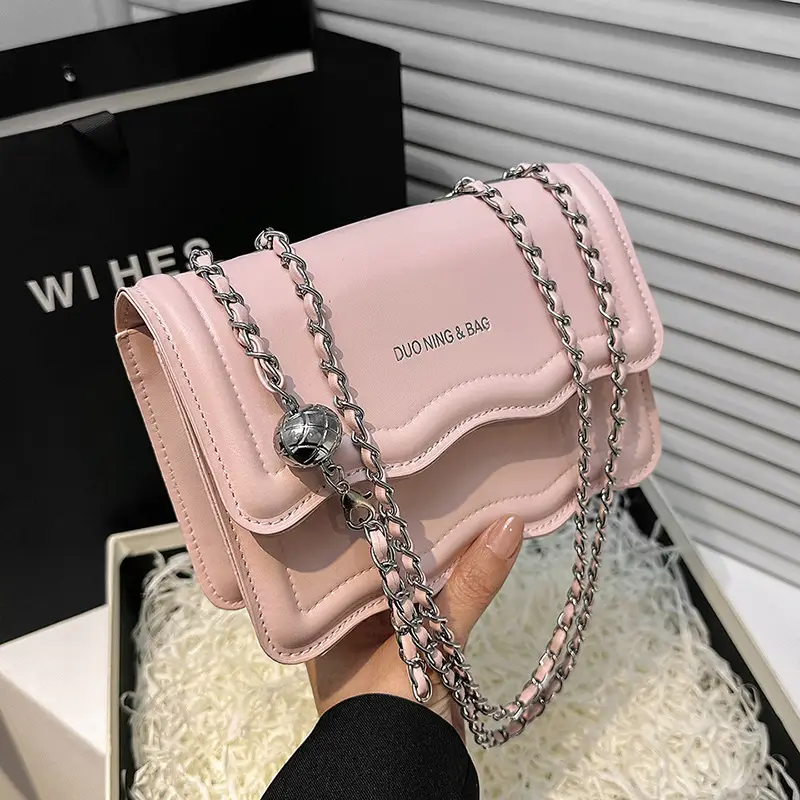 Retro Women's Pink Chain Shoulder Bag 2023 - Image 3