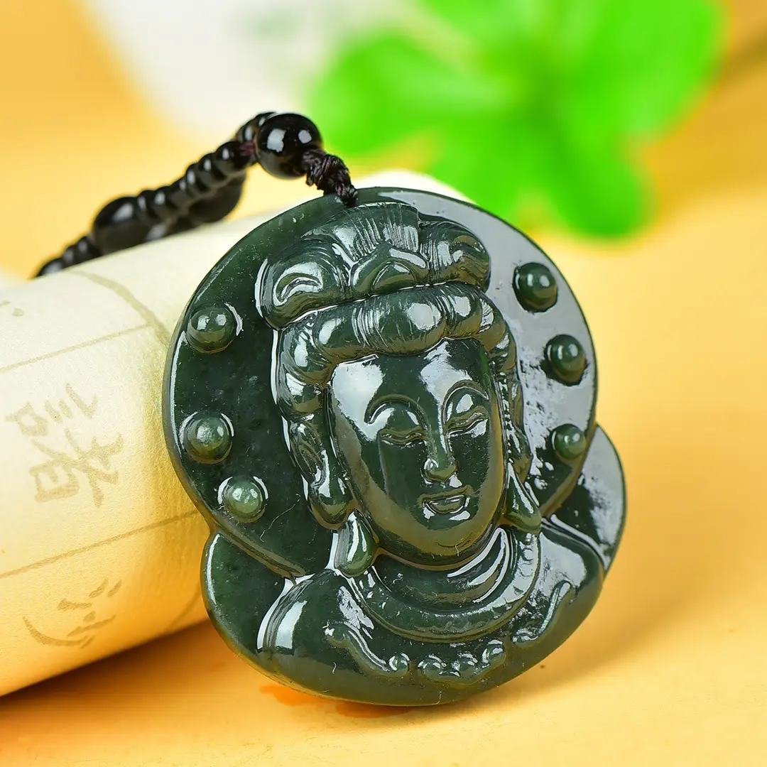 Hetian Jade Guanyin Head Pendant Green — feature 5