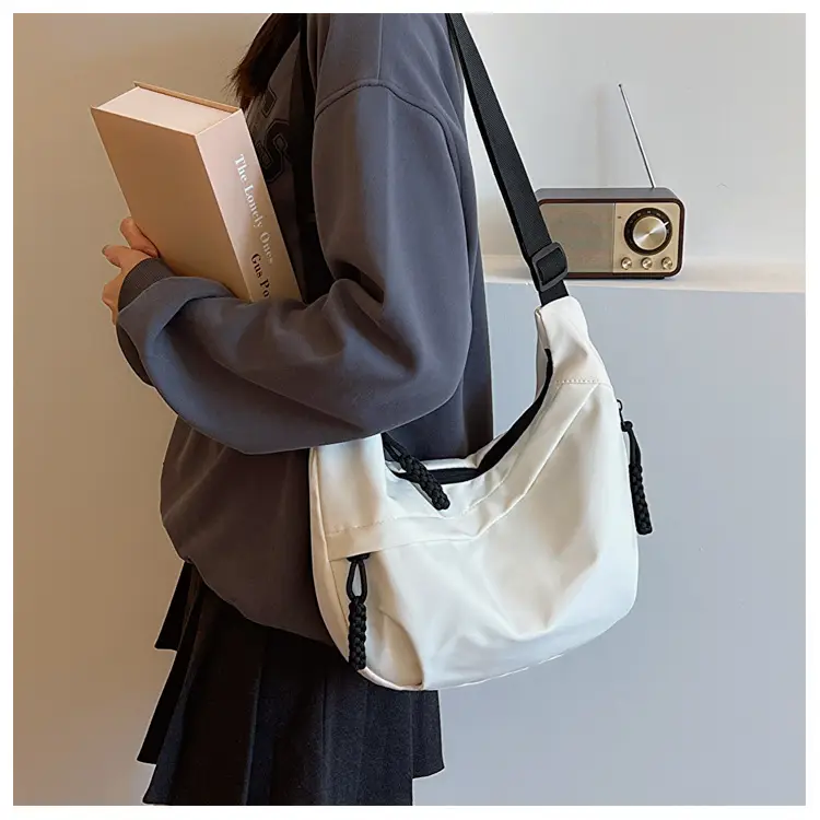 Women's 2023 Shoulder Bag Red Black White Korean Style — feature 12