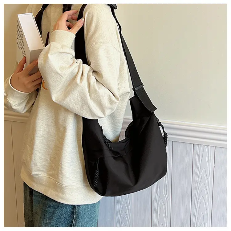 Women's 2023 Shoulder Bag Red Black White Korean Style — feature 14