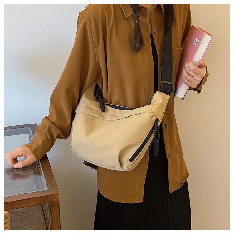 Women's 2023 Shoulder Bag Red Black White Korean Style — feature 8