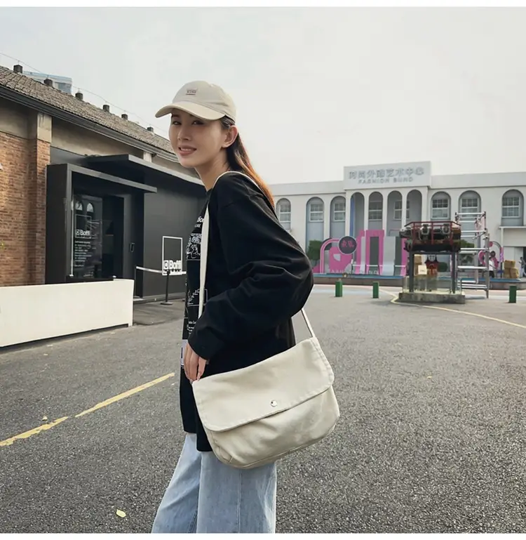 Japanese Style Green Messenger Bag for Women — feature 23